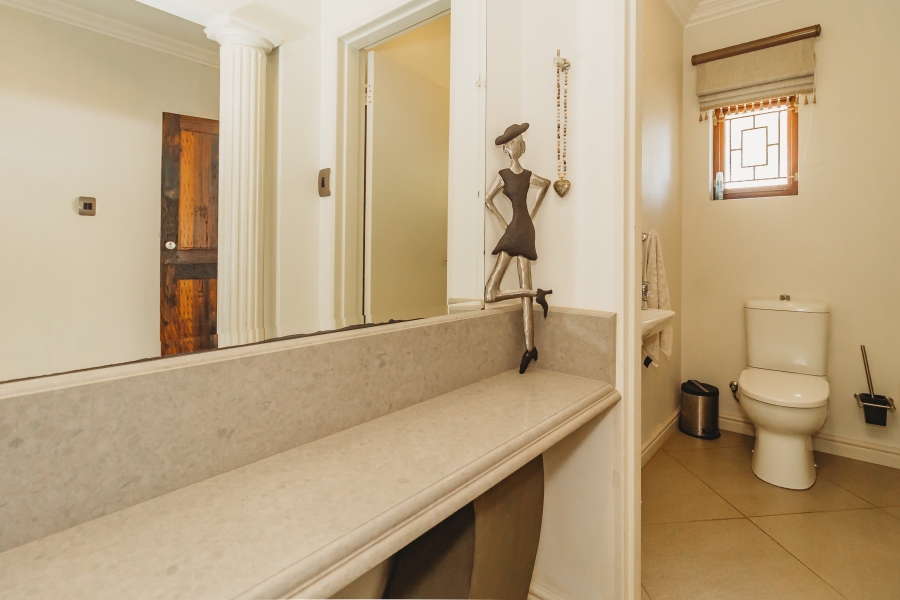 4 Bedroom Property for Sale in Dormehls Drift Western Cape